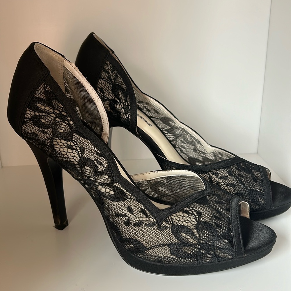 Lulu Townsend Black Lace Heels